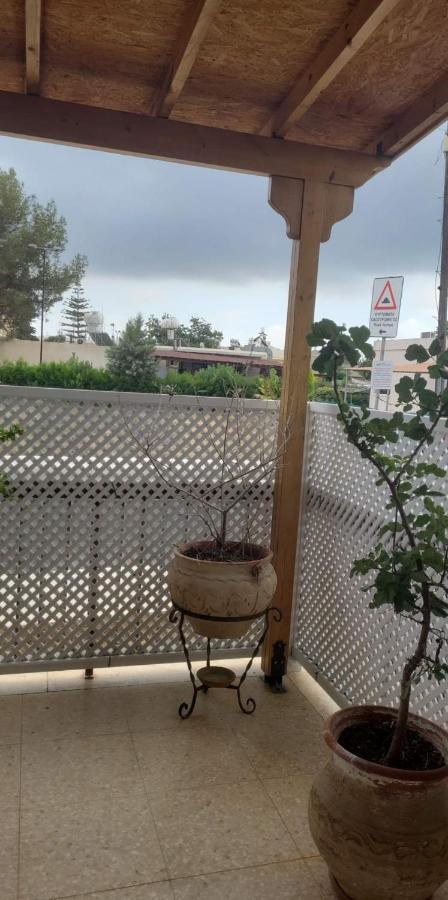 Yiota'S Cute Studio Paphos Ruang foto