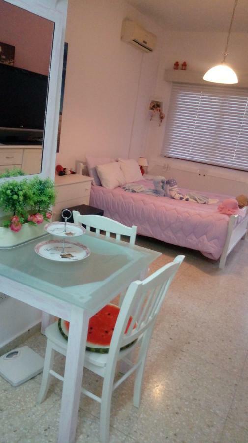 Yiota'S Cute Studio Paphos Bagian luar foto