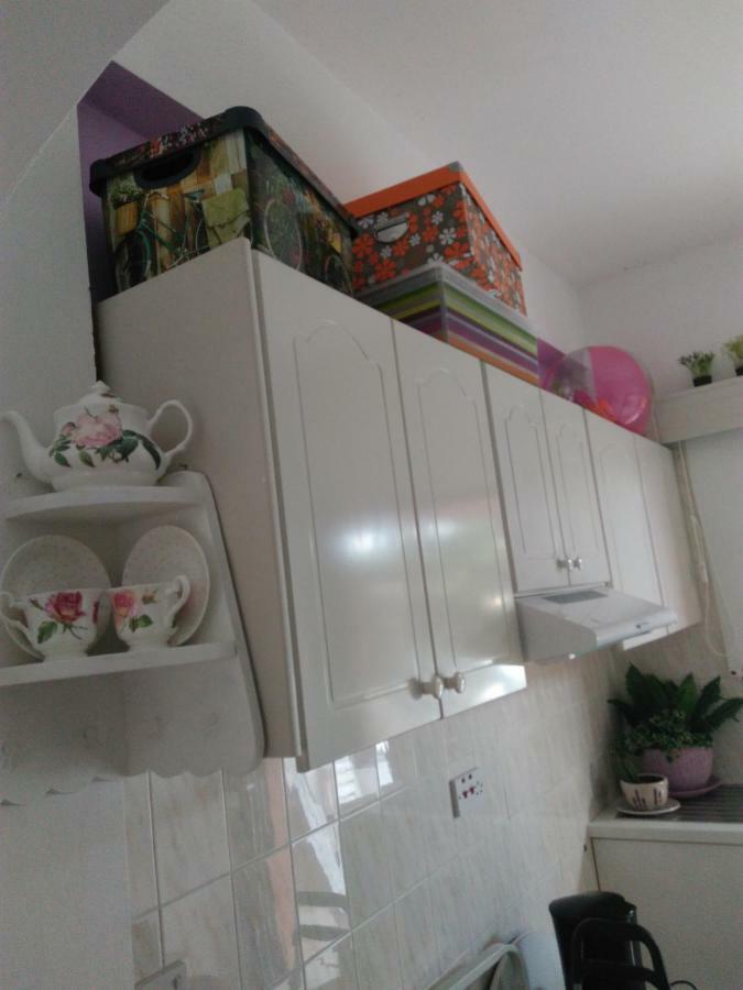 Yiota'S Cute Studio Paphos Bagian luar foto